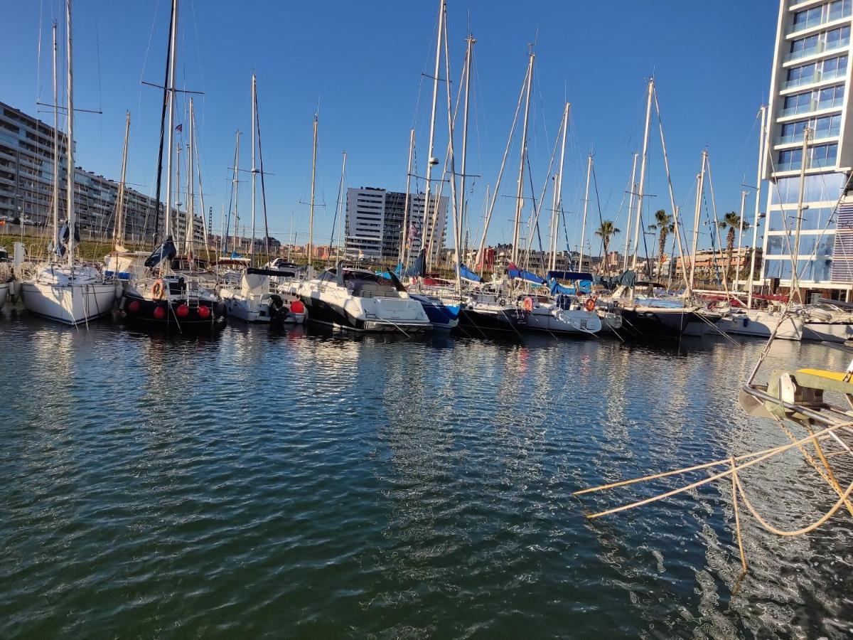 Hospedaje Dado De Baja Badalona Dış mekan fotoğraf