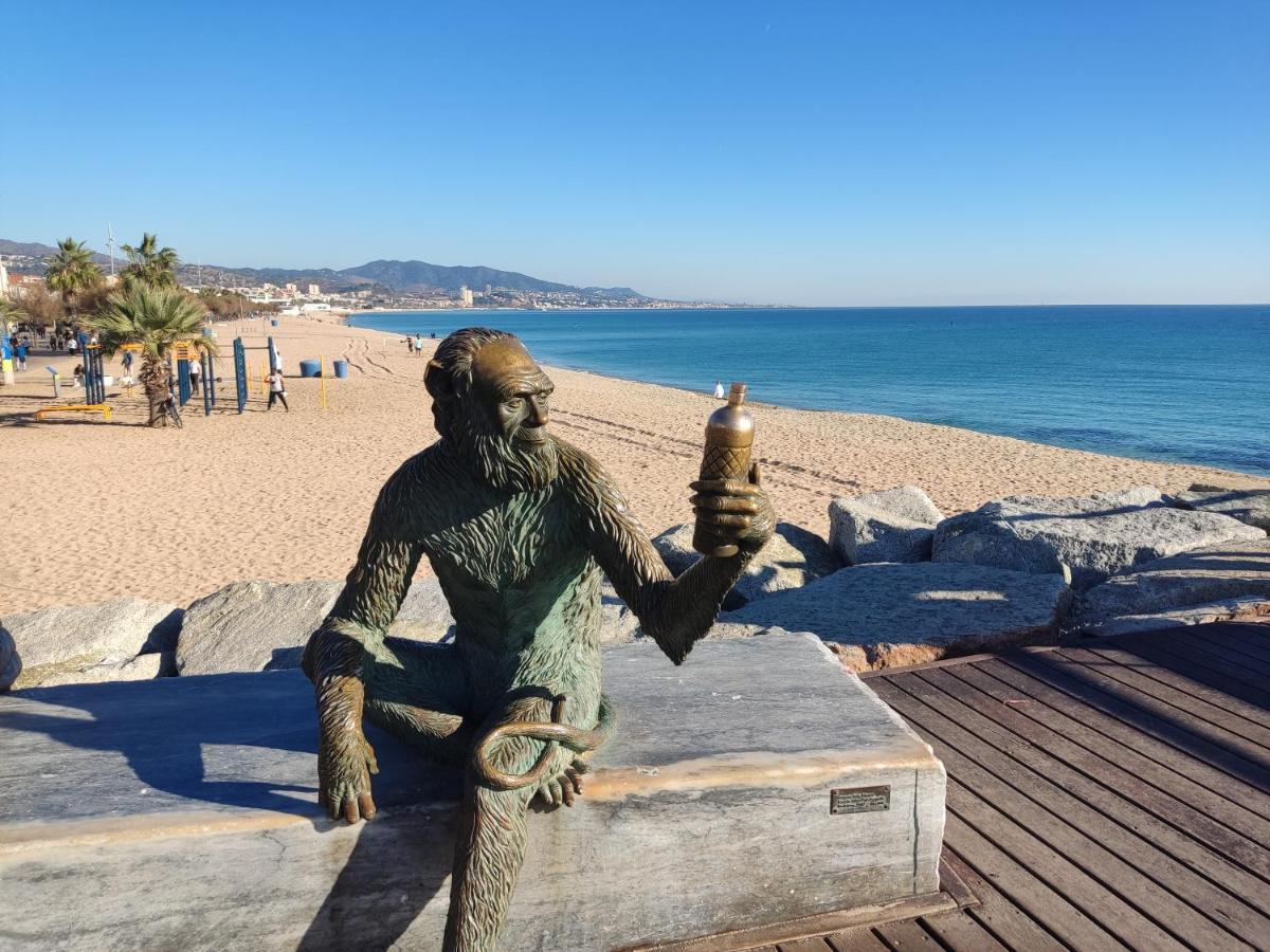 Hospedaje Dado De Baja Badalona Dış mekan fotoğraf