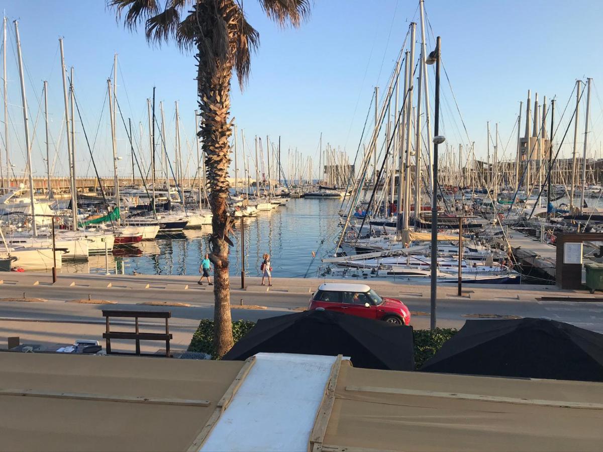 Hospedaje Dado De Baja Badalona Dış mekan fotoğraf